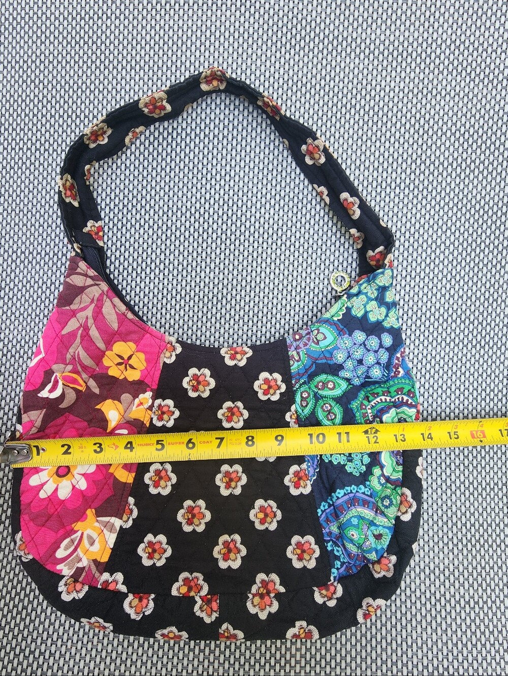 VERA BRADLEY PIROUETTE PATTERN PURSE - Picture 10 of 13